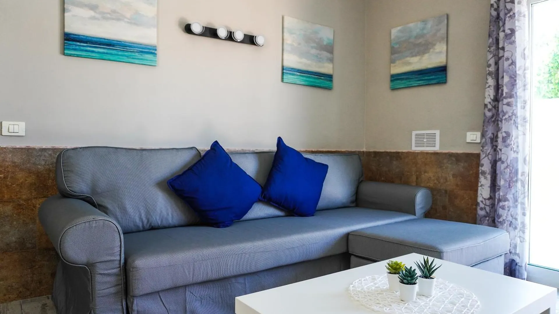 La Casita Del Sur, Abades Apartman